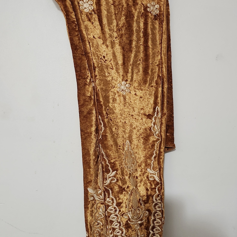 Lenni The Label Velvet Embroidered Pants in Gold